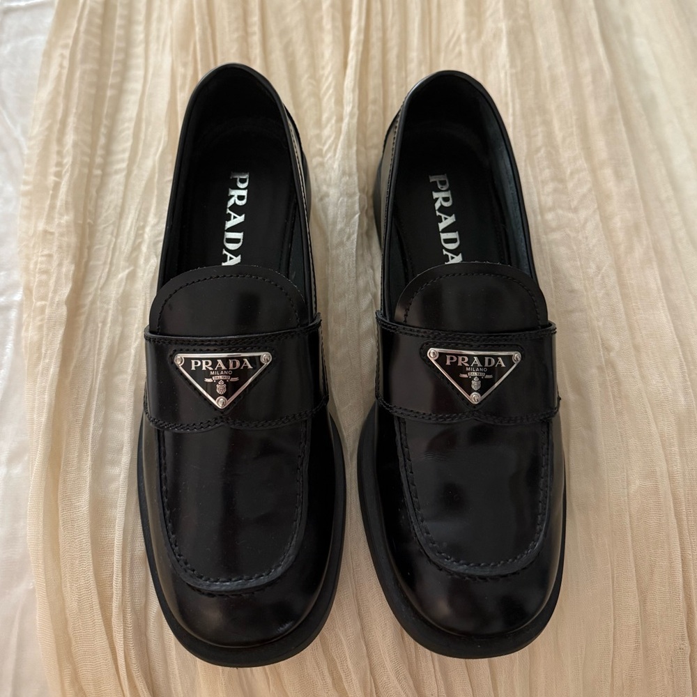 100% Authentic Prada Loafer (2023)